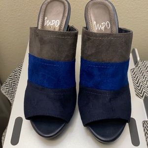 Impo “Hazel” Tri-color Open Toe Mules Size 7 Blue